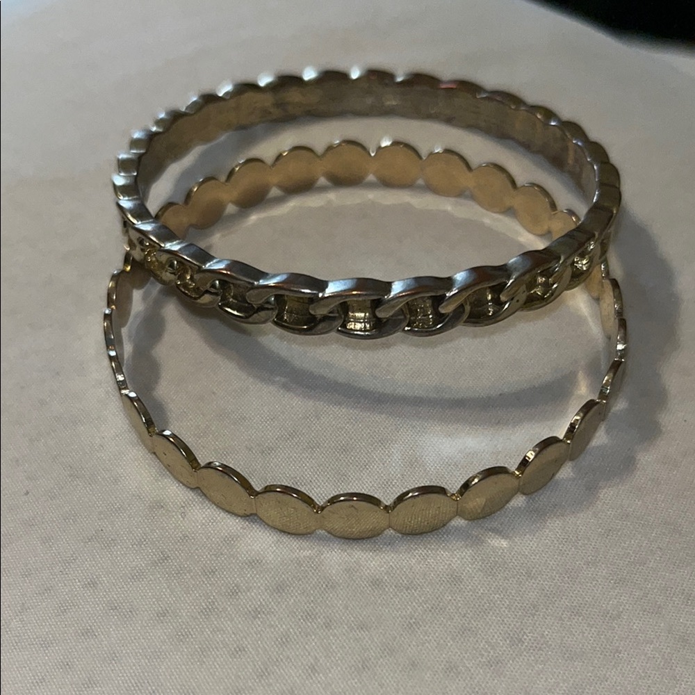 Elegant Gold-Tone Bangle Set